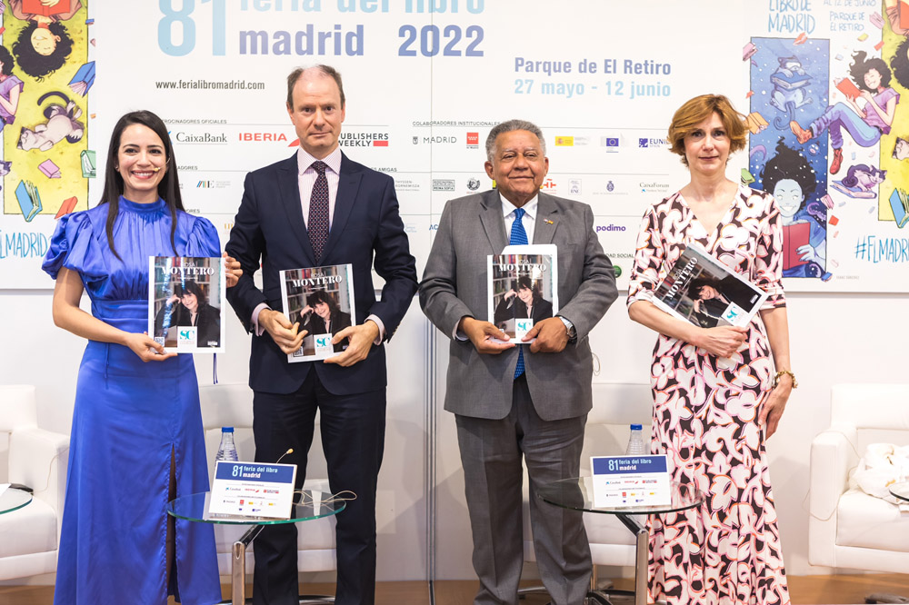 Crismeidy Ureña, Luis Prados, Juan Bolívar Díaz, Isabel Oliver en el foo “Diplomacia Cultura y Turismo”